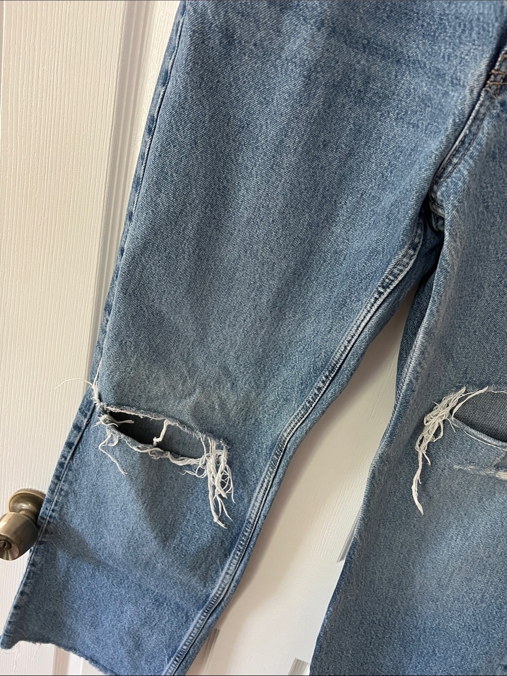 *FINAL OFFER* Zara Women’s Straight Ripped Denim Jeans - Medium Blue - Picture 4 of 6